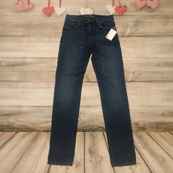 Joe's Jeans Other - Joe's Jeans size W28 The Brixton Straight+Narrow